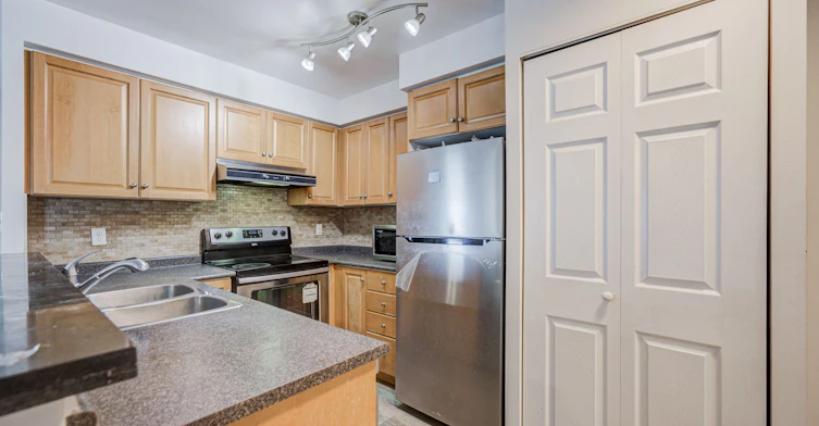 1111-7 Lorraine Drive, Toronto, ON, M2N 7H2 - 16