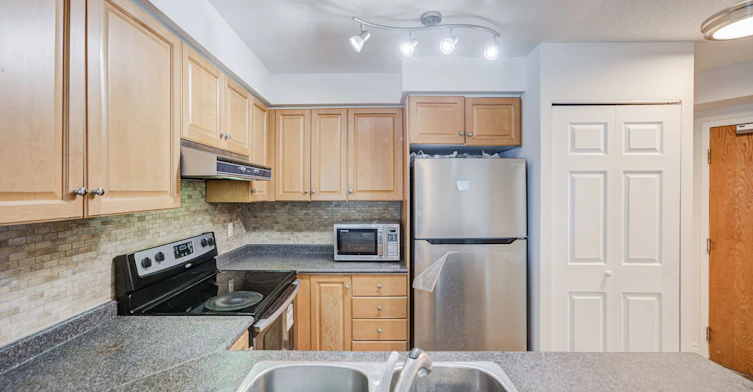 1111-7 Lorraine Drive, Toronto, ON, M2N 7H2 - 18