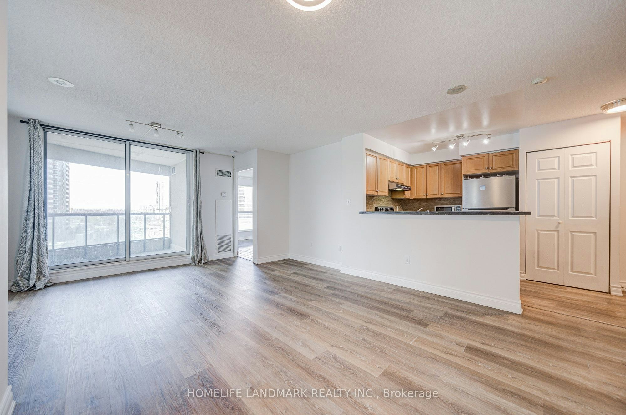 1111-7 Lorraine Drive, Toronto, ON, M2N 7H2 - 22
