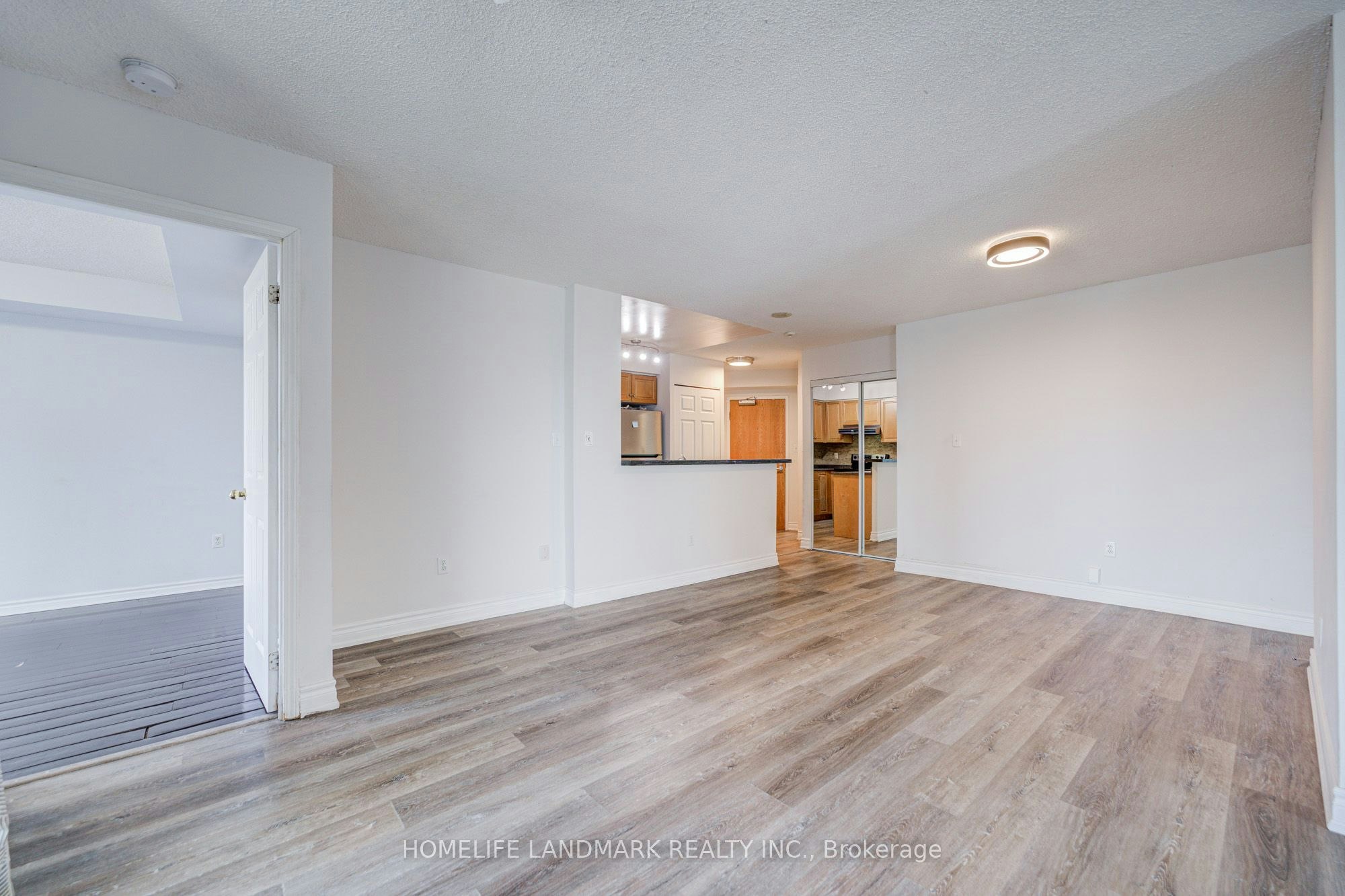 1111-7 Lorraine Drive, Toronto, ON, M2N 7H2 - 26