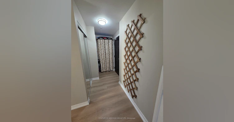 1109-225 Sackville Street, Toronto, ON, M5A 0B9 - 5