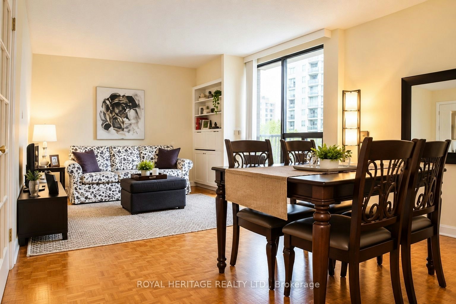 1240-33 Harbour Square, Toronto, ON, M5J 2G2 - 6