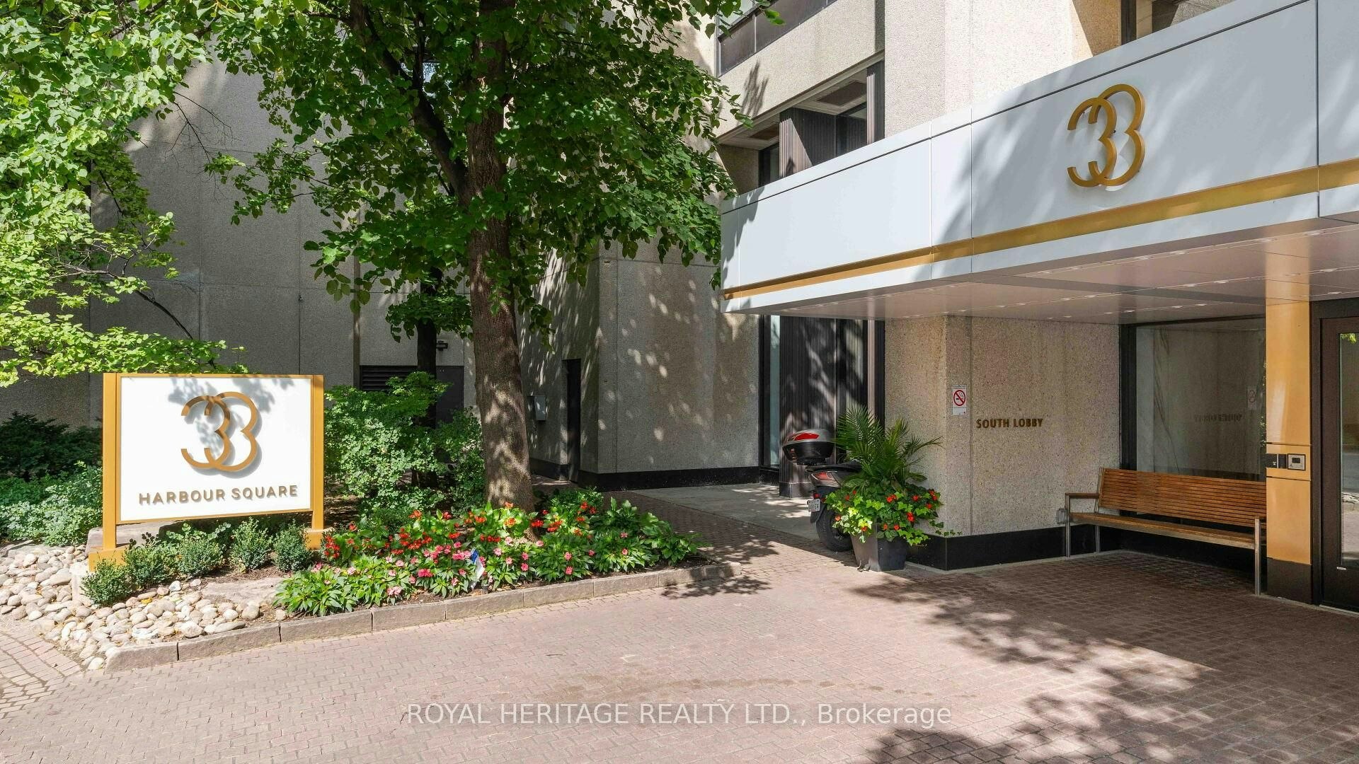 1240-33 Harbour Square, Toronto, ON, M5J 2G2 - 9