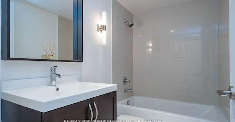 1811-18 Graydon Hall Drive, Toronto, ON, M3A 2Z9 - 16