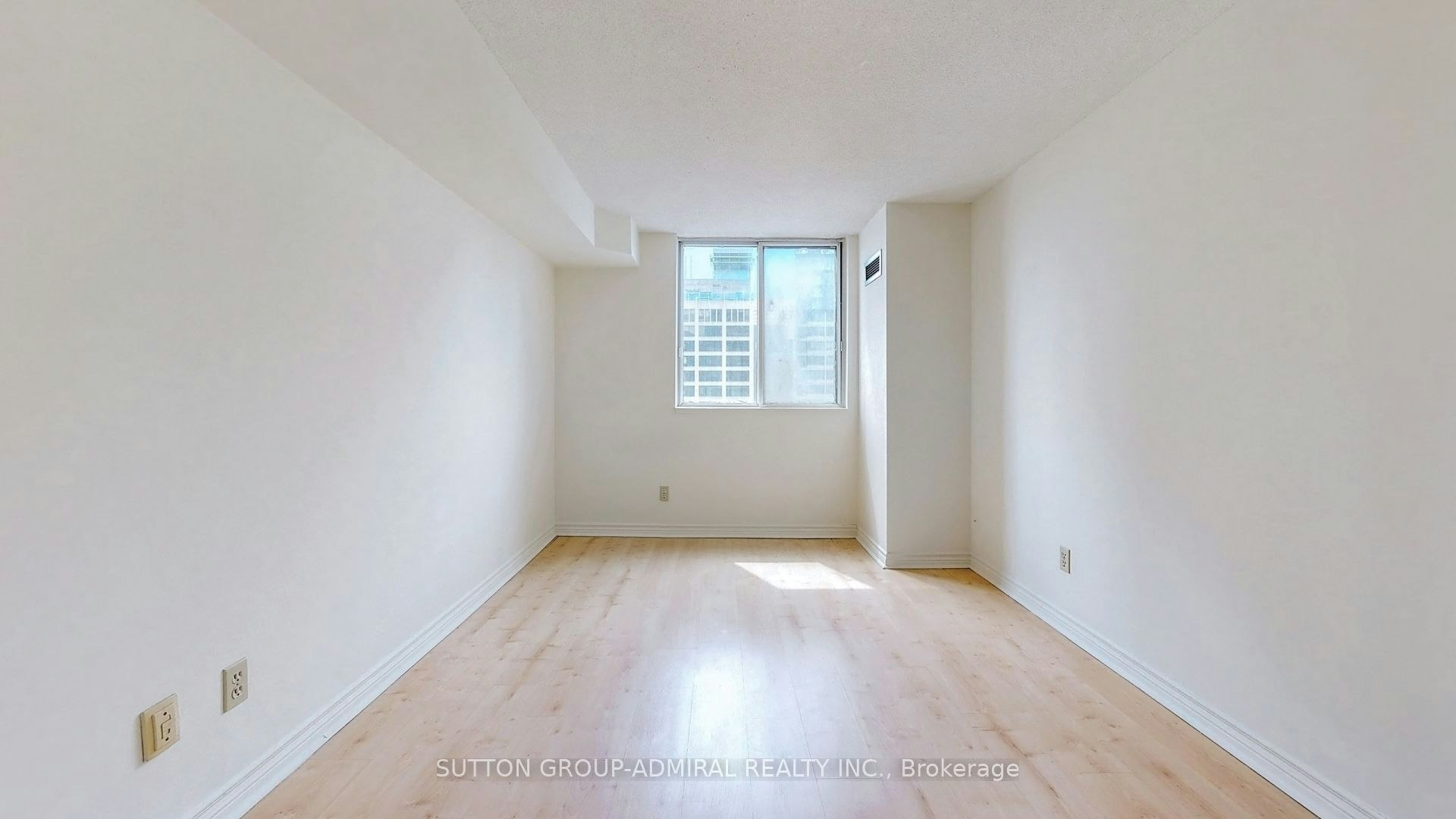 2301-736 Bay Street, Toronto, ON, M5G 1N6 - 12