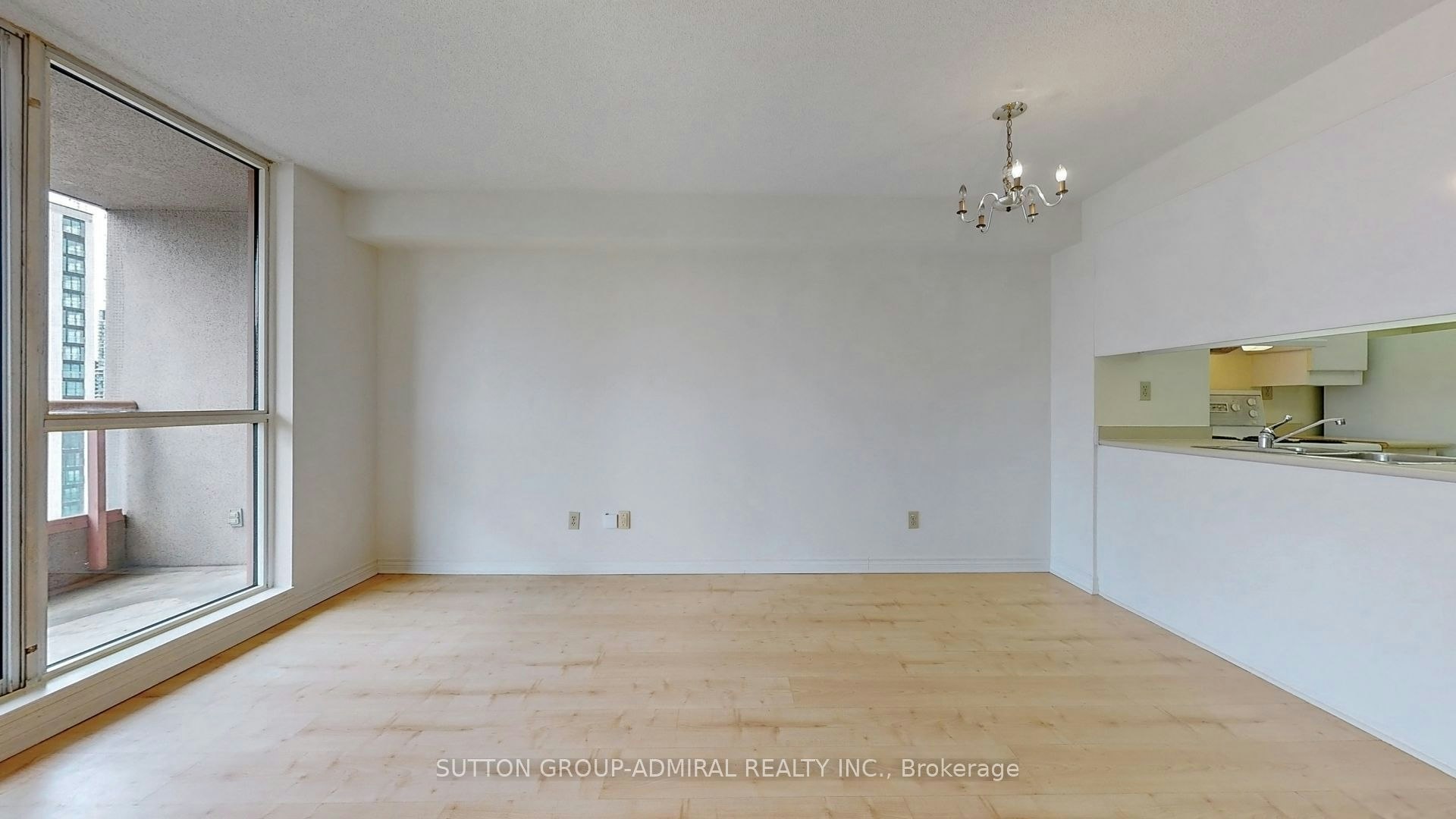 2301-736 Bay Street, Toronto, ON, M5G 1N6 - 5