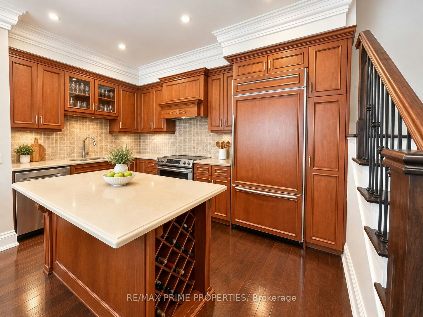 9 Greenview Avenue, Toronto, ON, M2M 0A3 - 4