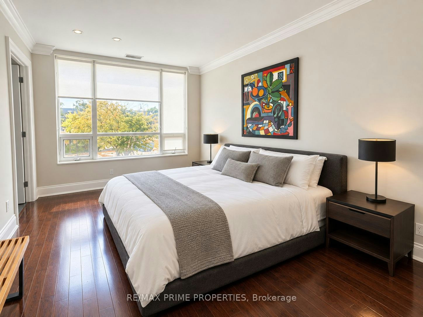9 Greenview Avenue, Toronto, ON, M2M 0A3 - 6