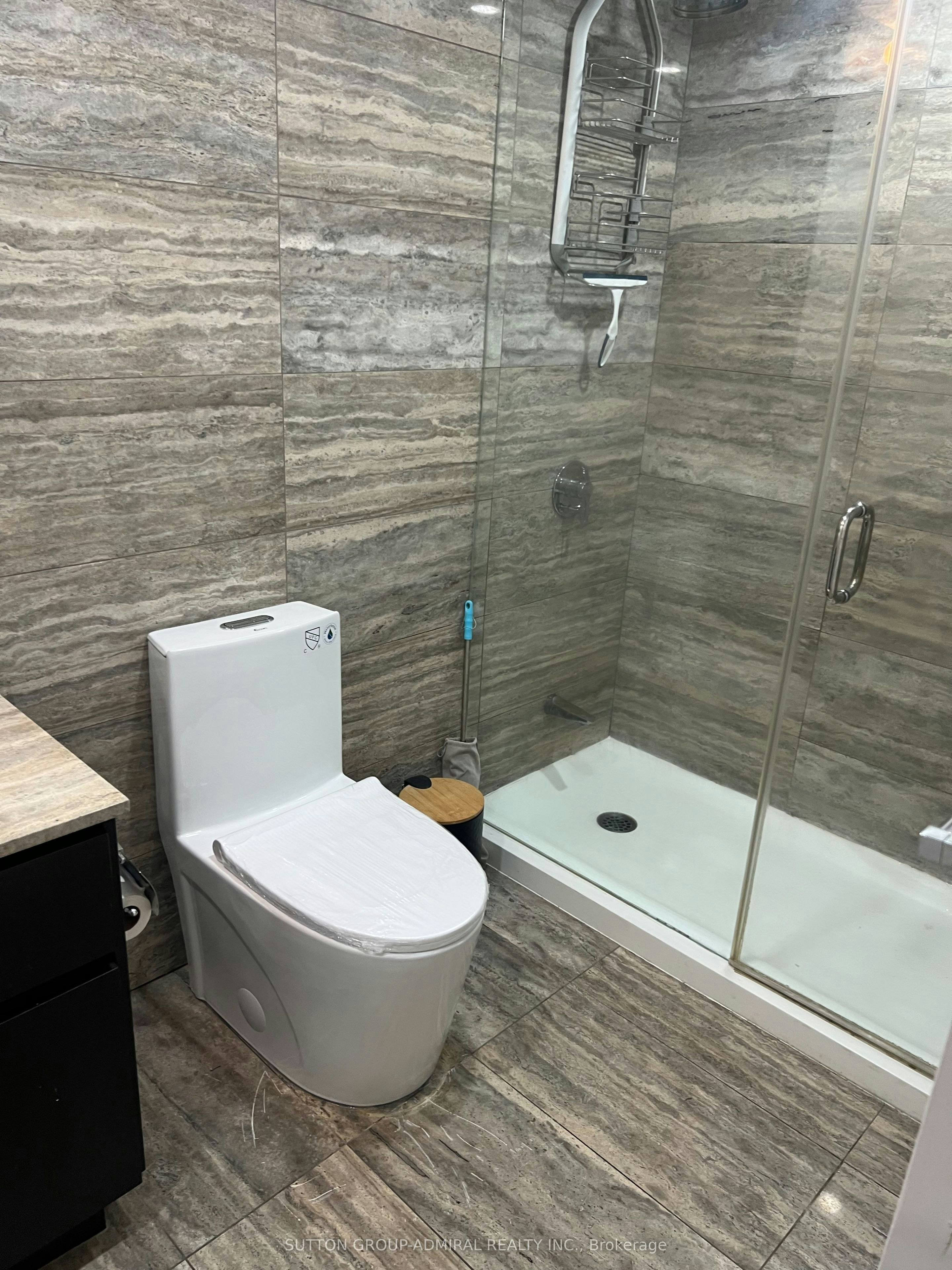 G06-10 Capreol Court, Toronto, ON, M5V 4A6 - 4