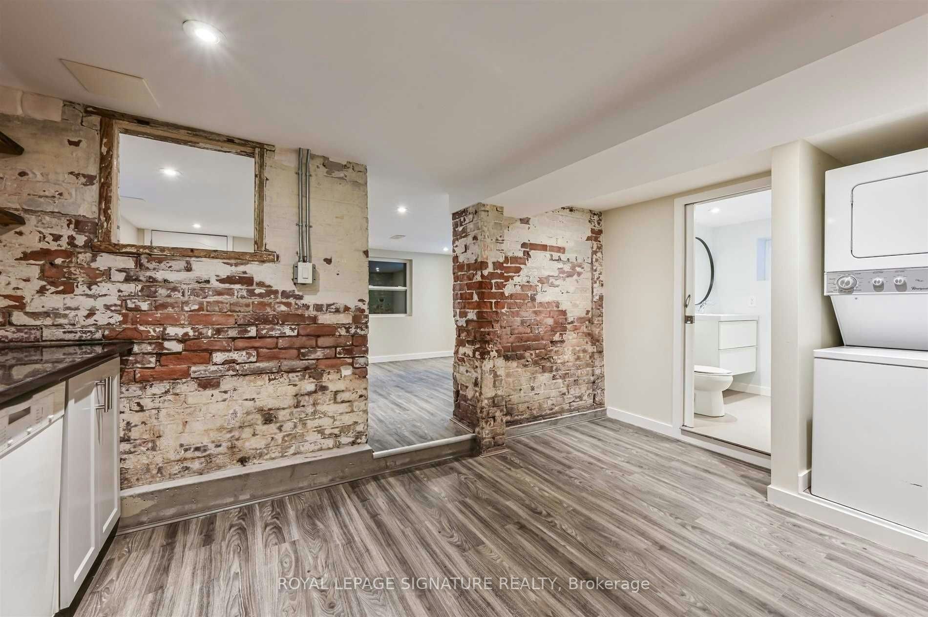 Lower-147 Gloucester Grove, Toronto, ON, M6C 2A9 - 7