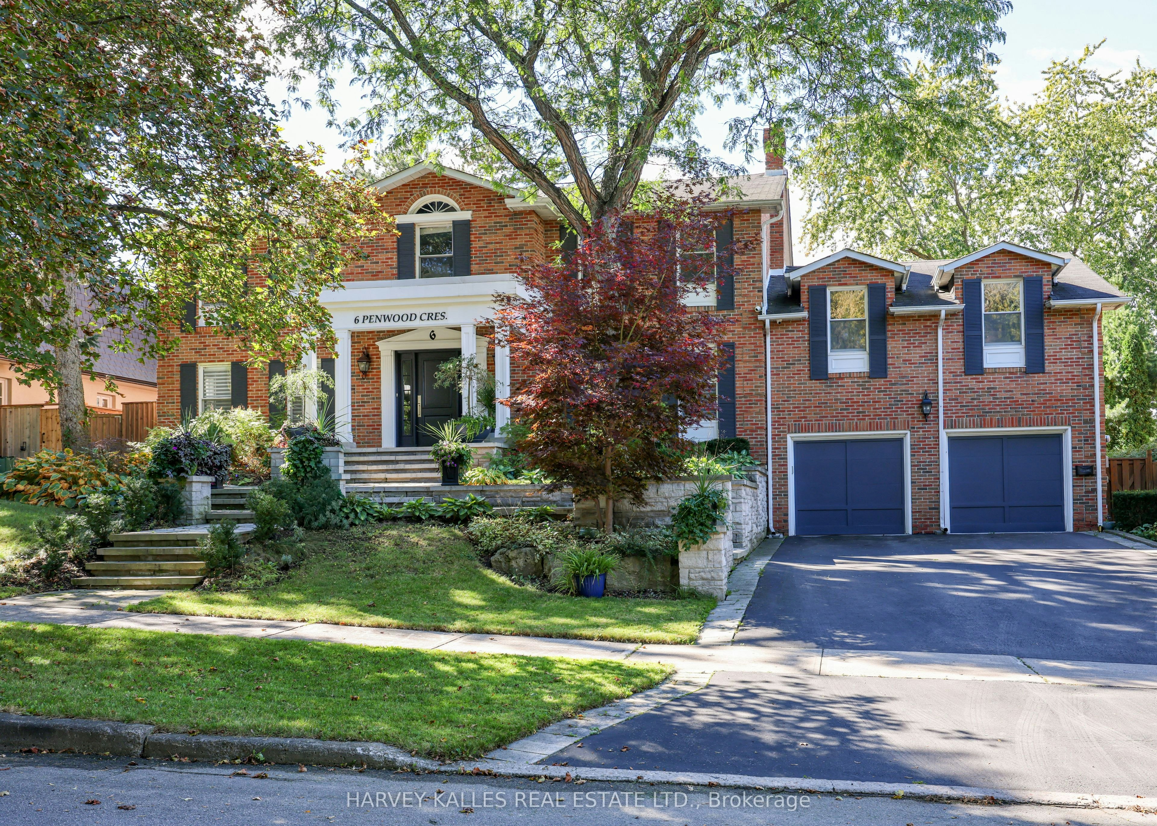 6 Penwood Crescent, Toronto, ON, M3B 2B9