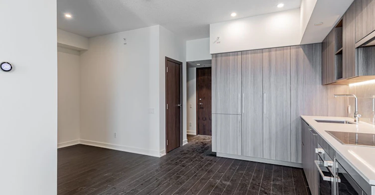 2608-19 Bathurst Street, Toronto, ON, M5V 0N2 - 9