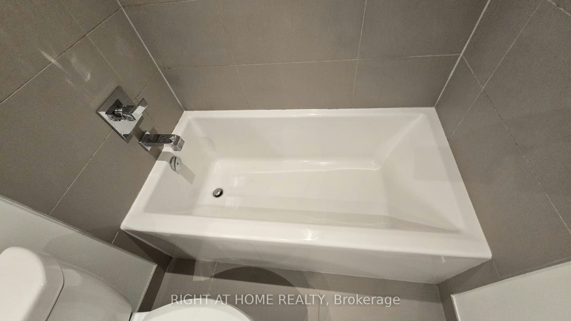 519-55 Merchants Wharf N/A, Toronto, ON, M5A 4K9 - 34