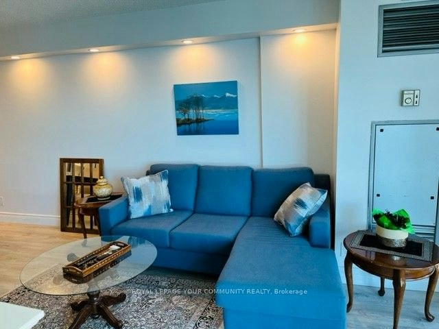 2804-77 Harbour Square, Toronto, ON, M5J 2S2 - 2