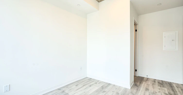 704-2 Augusta Street, Toronto, ON, M5V 1Y4 - 18