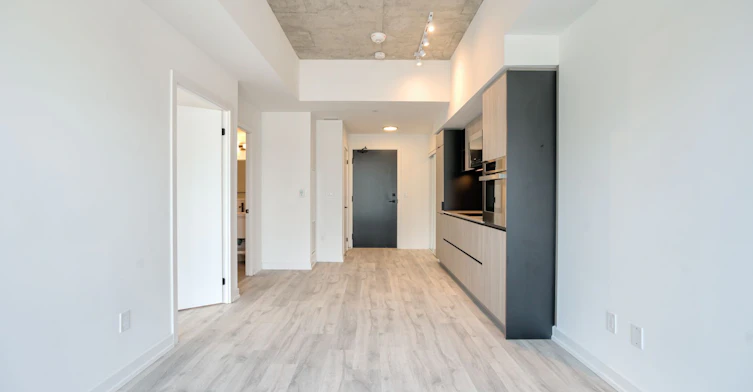 704-2 Augusta Street, Toronto, ON, M5V 1Y4 - 13