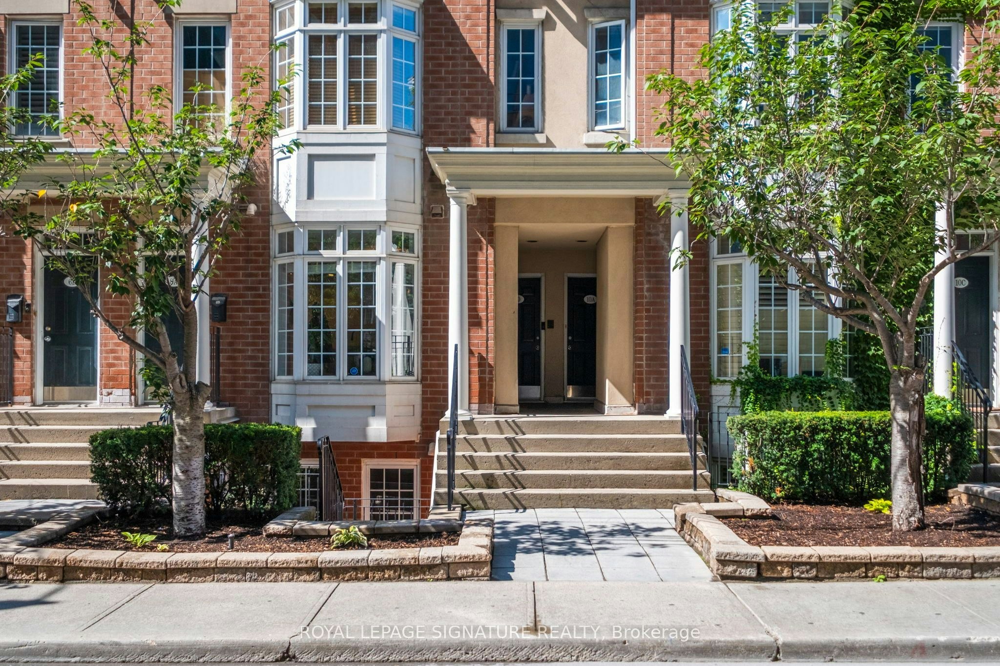 8C Portland Street, Toronto, ON, M5V 3N6