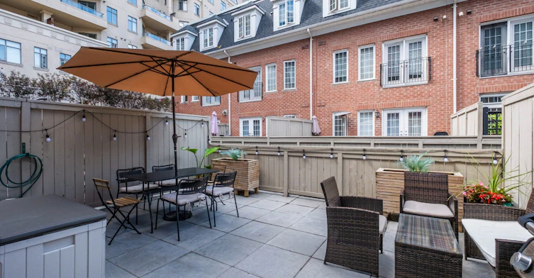 8C Portland Street, Toronto, ON, M5V 3N6 - 17