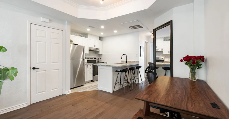 8C Portland Street, Toronto, ON, M5V 3N6 - 11