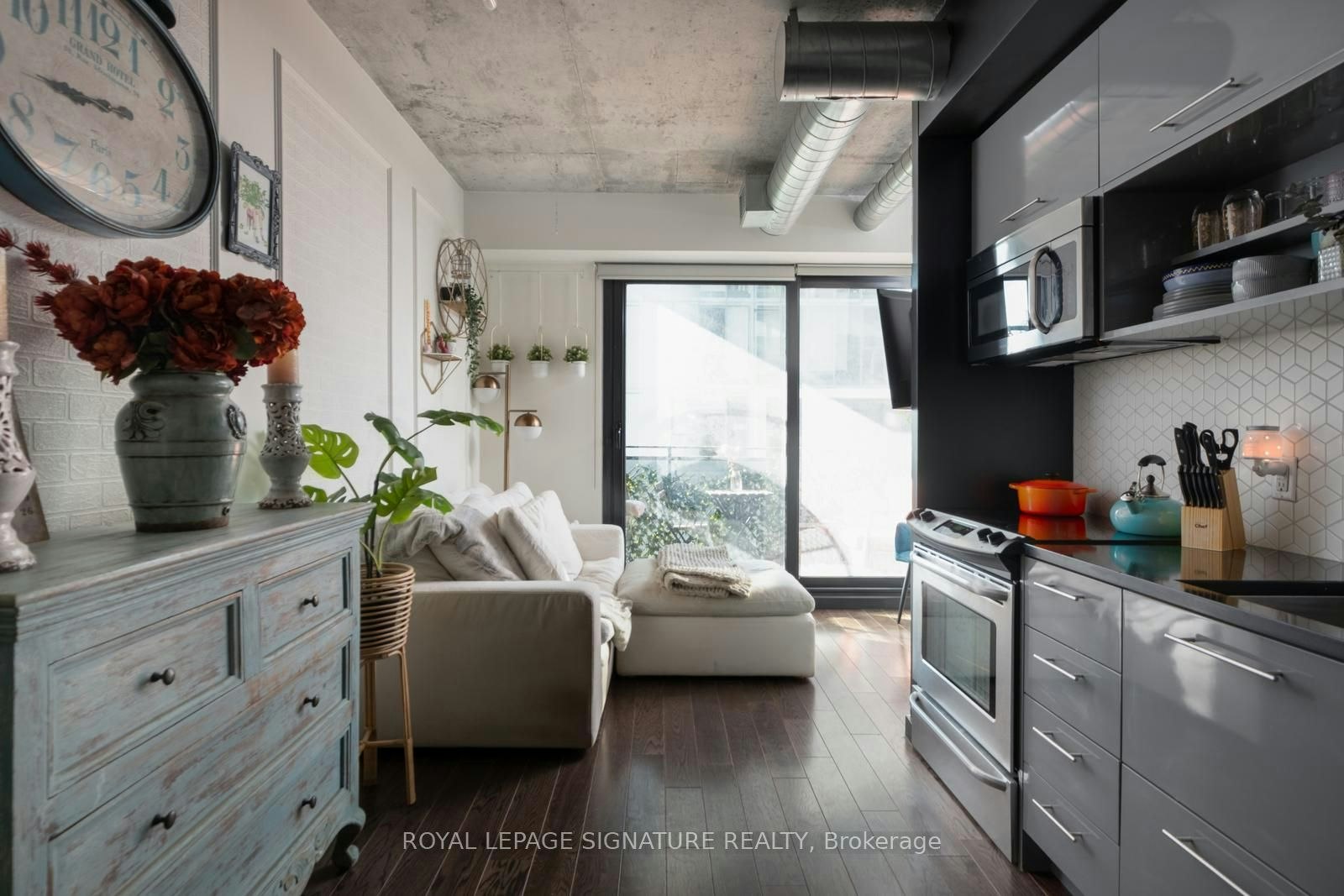 506-51 Trolley Crescent, Toronto, ON, M5A 0E9 - 2