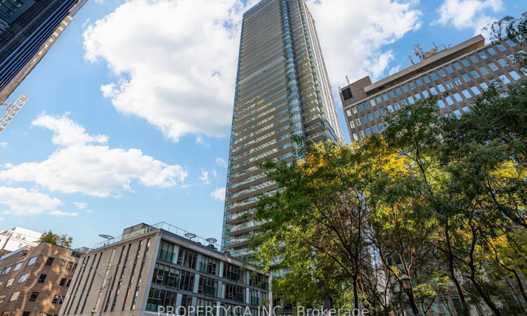 303-33 Lombard Street