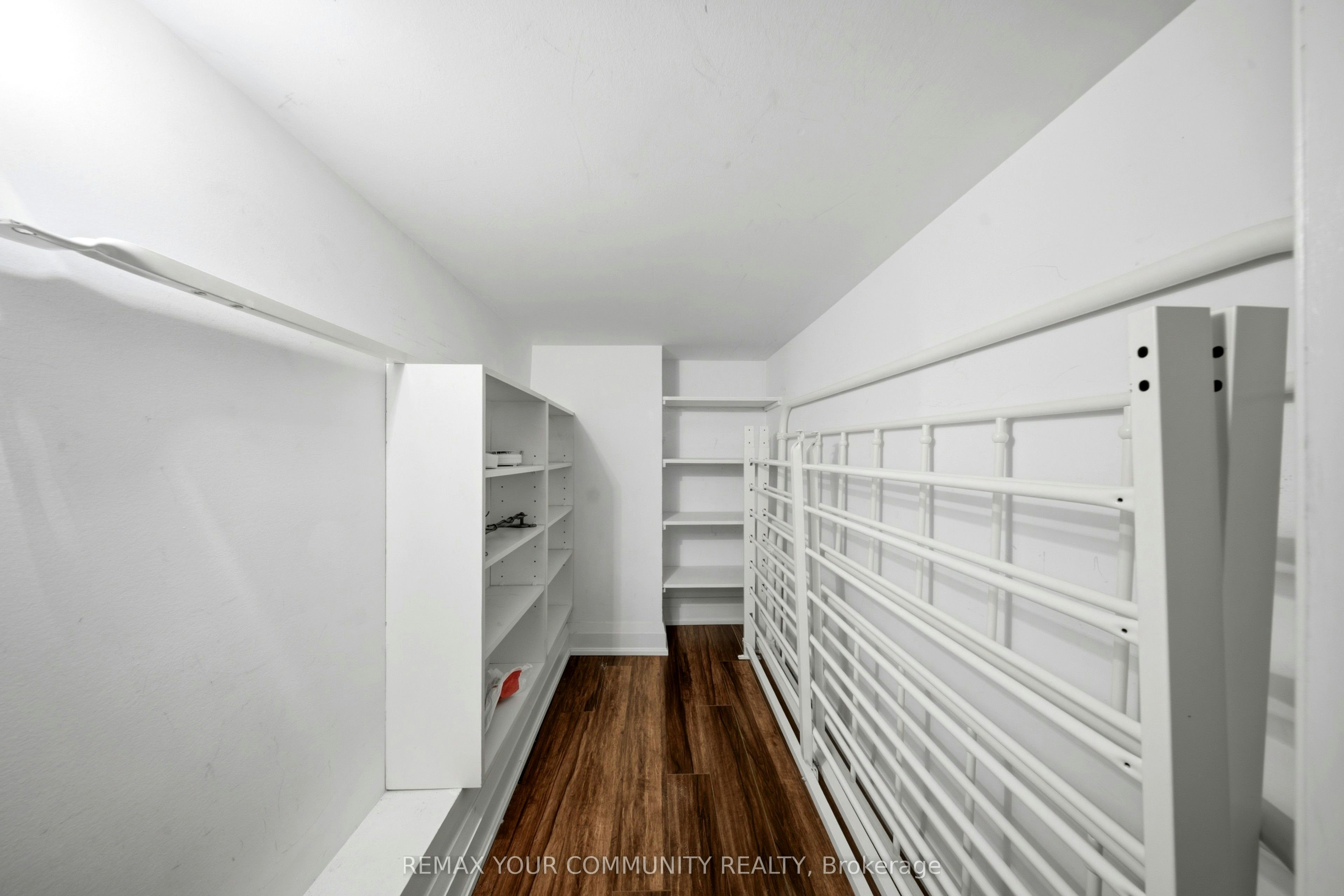 lower 1-10 Tinder Crescent, Toronto, ON, M4A 1L3 - 11