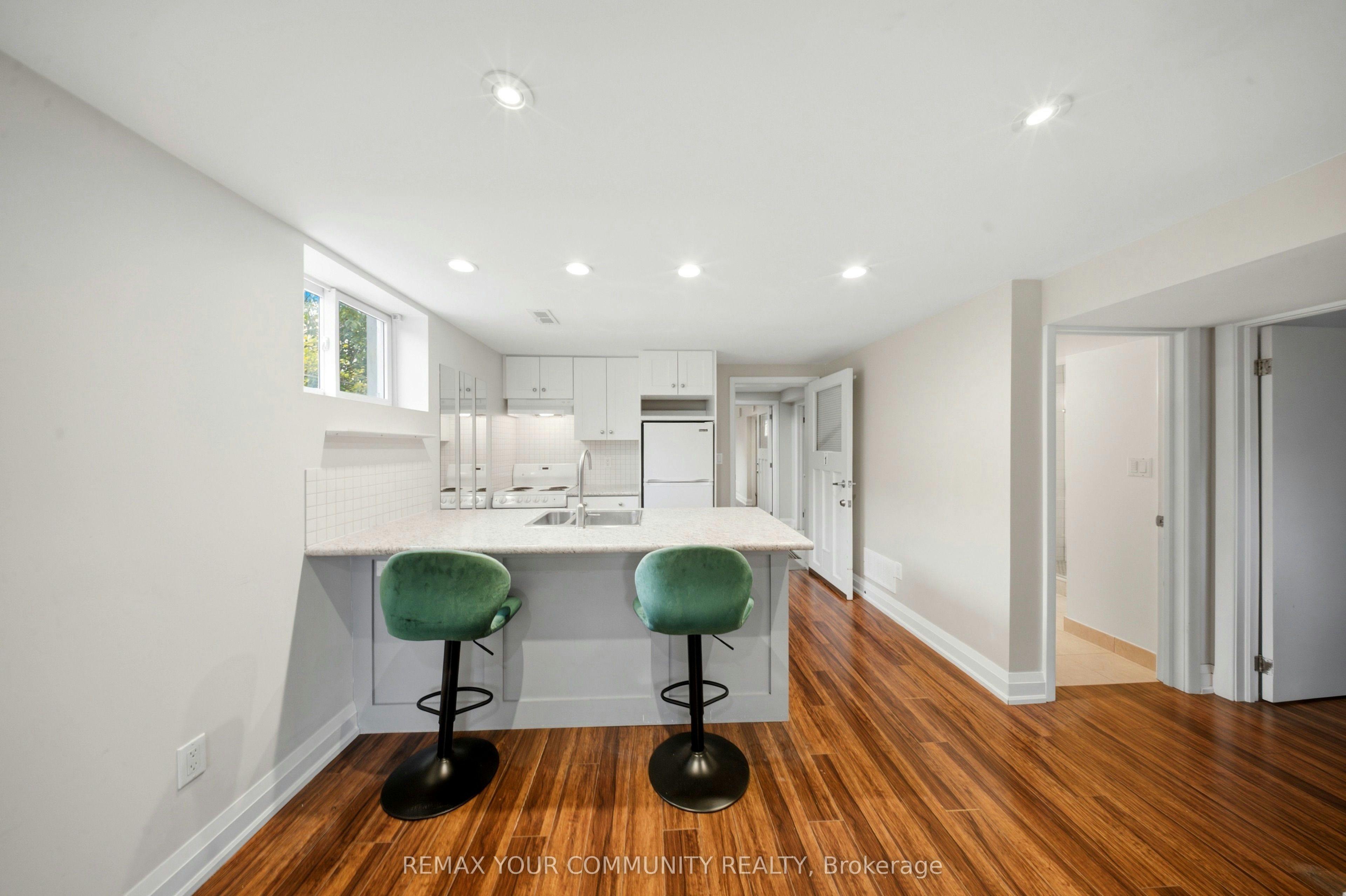 lower 1-10 Tinder Crescent, Toronto, ON, M4A 1L3 - 8