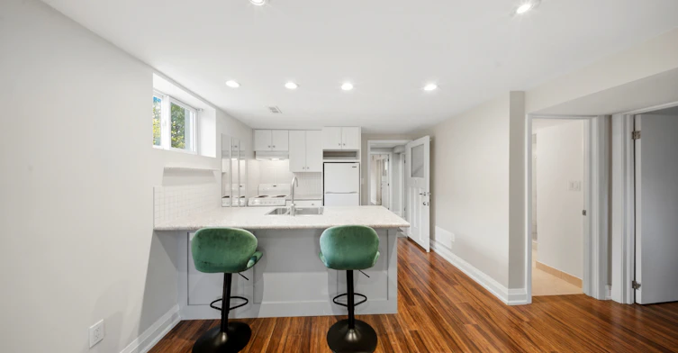 lower 1-10 Tinder Crescent, Toronto, ON, M4A 1L3 - 8