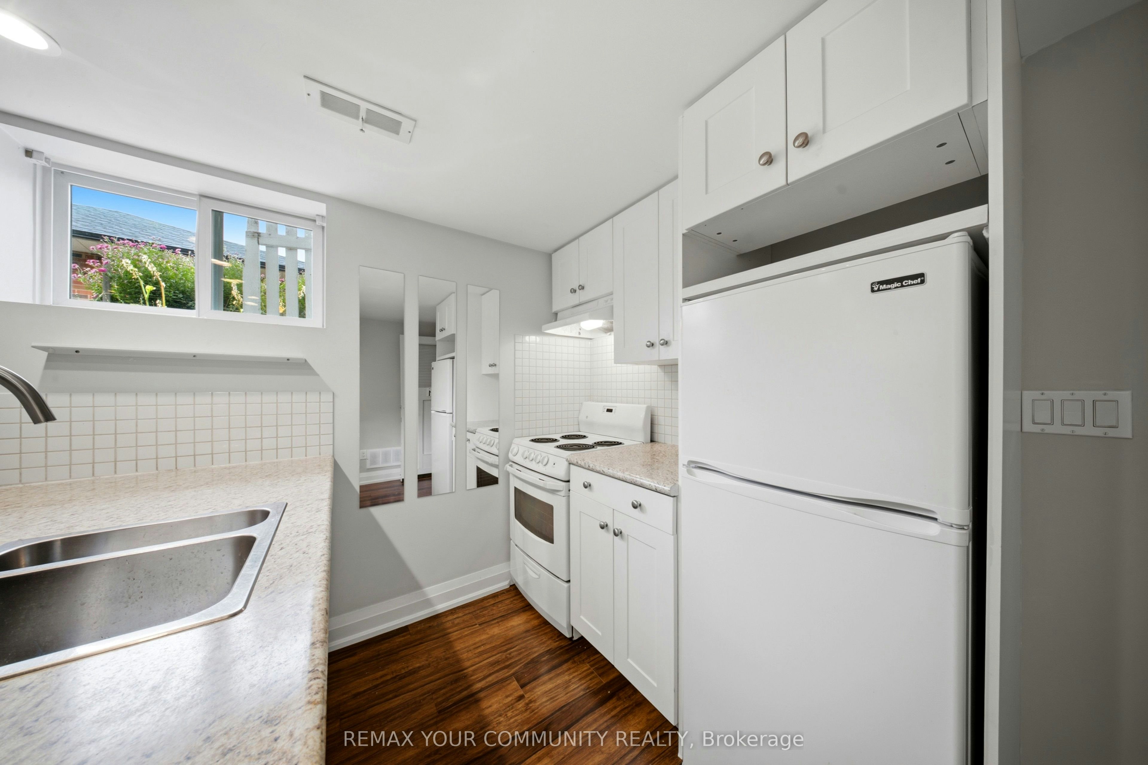 lower 1-10 Tinder Crescent, Toronto, ON, M4A 1L3 - 5