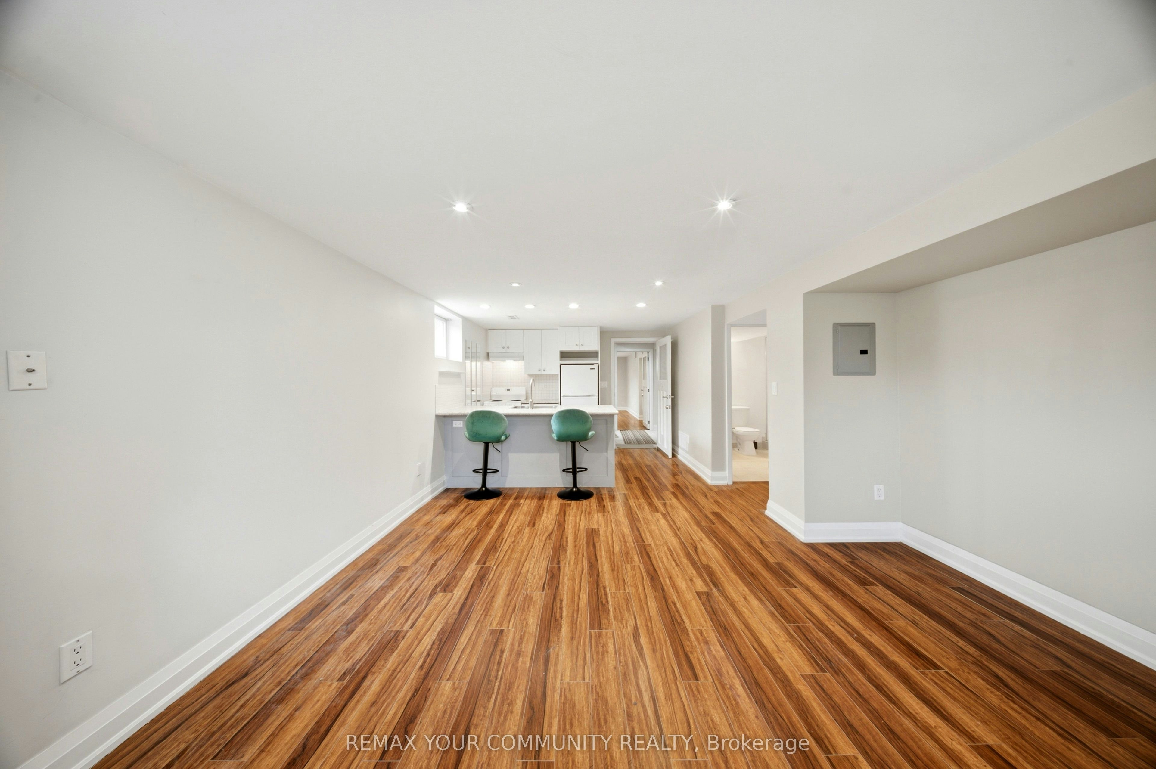 lower 1-10 Tinder Crescent, Toronto, ON, M4A 1L3 - 7