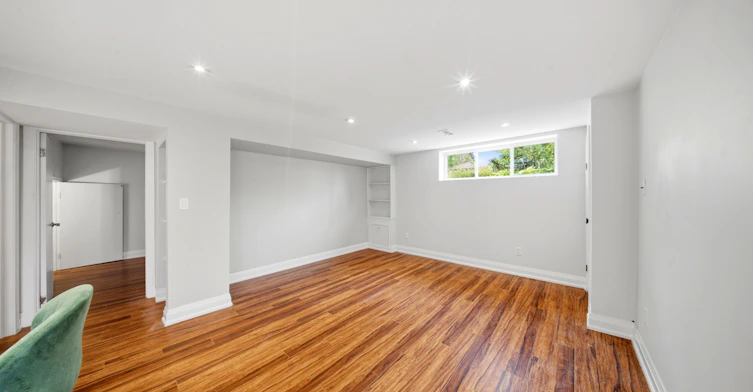 lower 1-10 Tinder Crescent, Toronto, ON, M4A 1L3 - 6