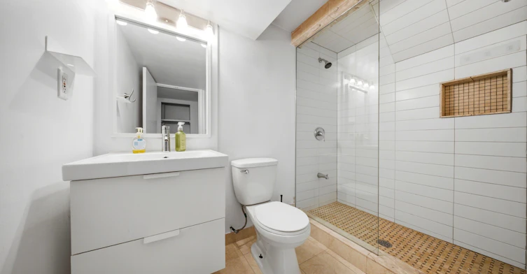 lower 1-10 Tinder Crescent, Toronto, ON, M4A 1L3 - 12