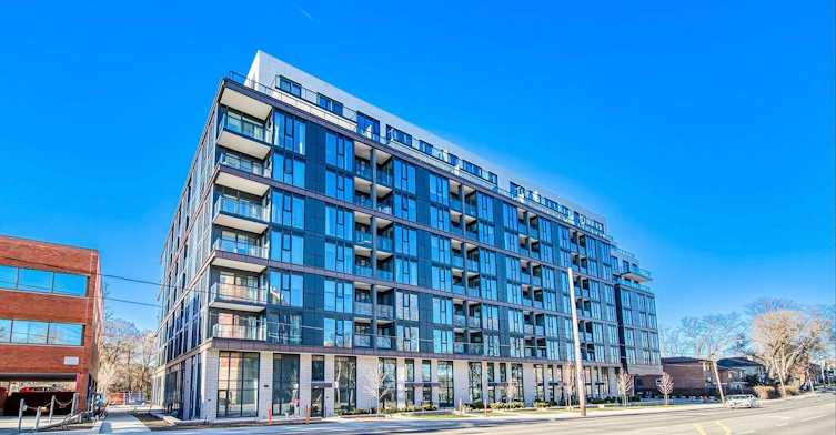 101-250 Lawrence Avenue W, Toronto, ON, M4M 1B1 - 2