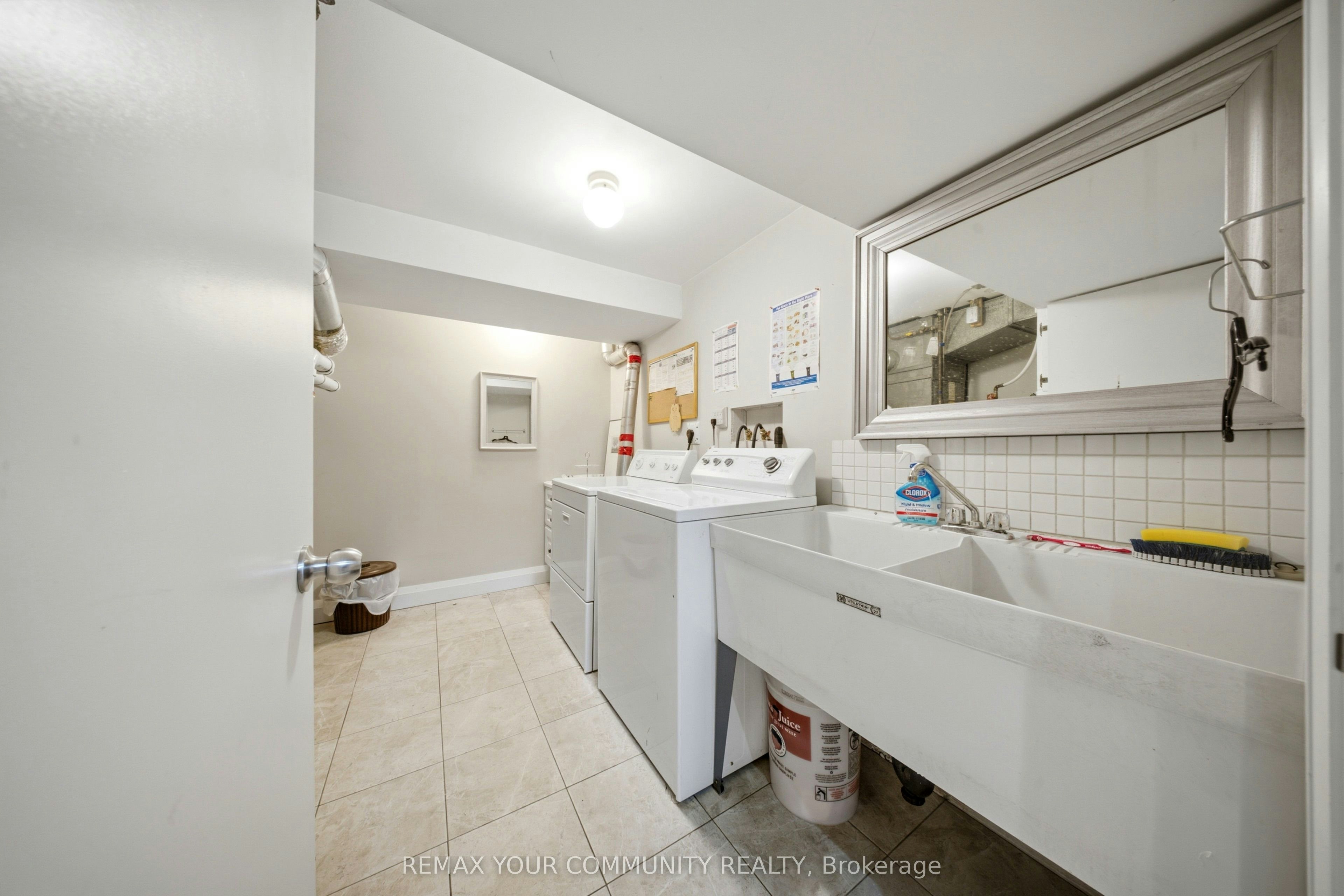 lower 2-10 Tinder Crescent, Toronto, ON, M4A 1L3 - 12