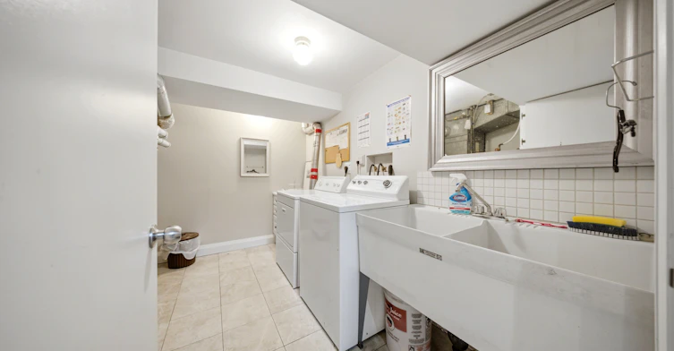 lower 2-10 Tinder Crescent, Toronto, ON, M4A 1L3 - 12