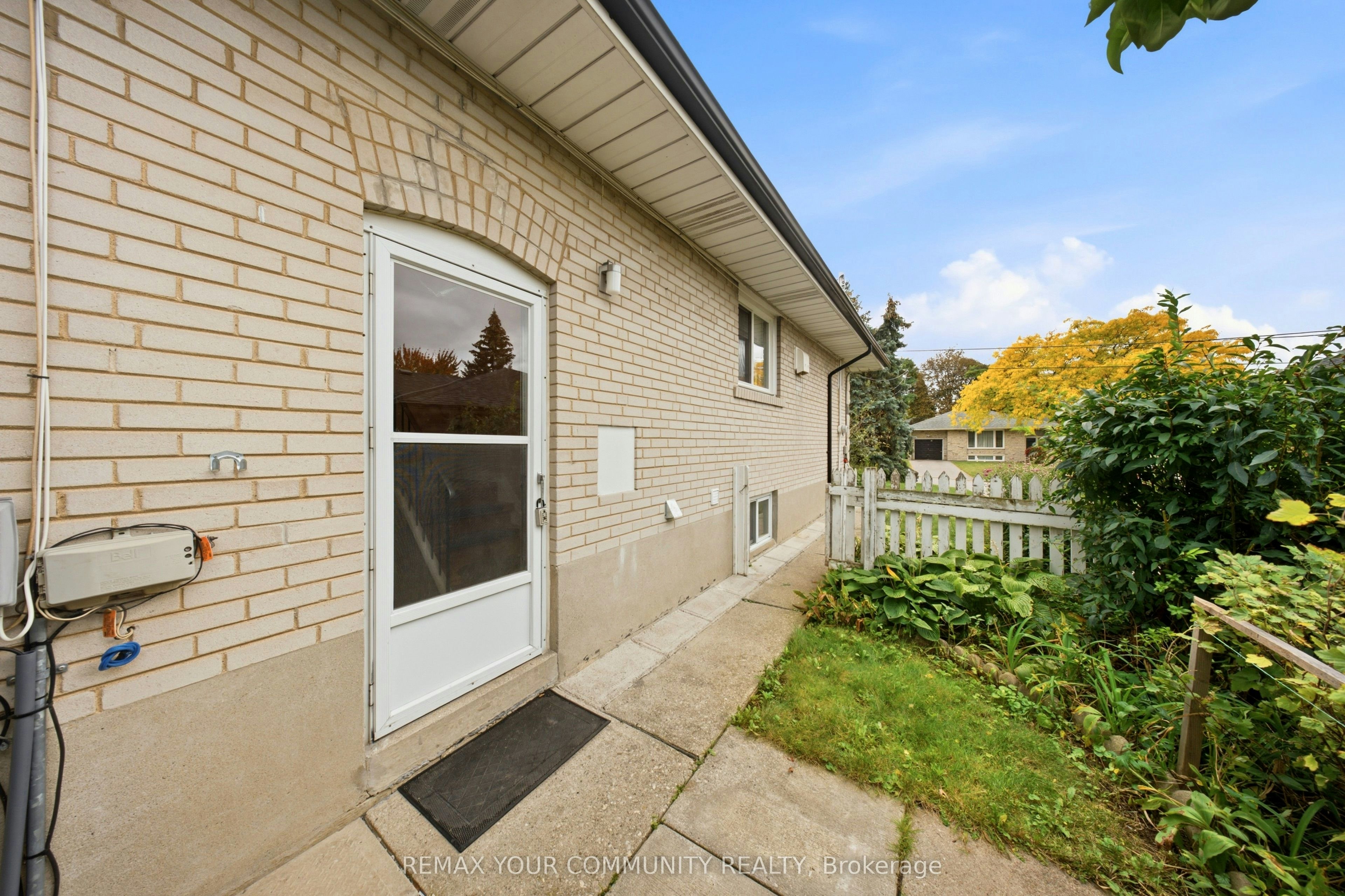 lower 2-10 Tinder Crescent, Toronto, ON, M4A 1L3 - 14