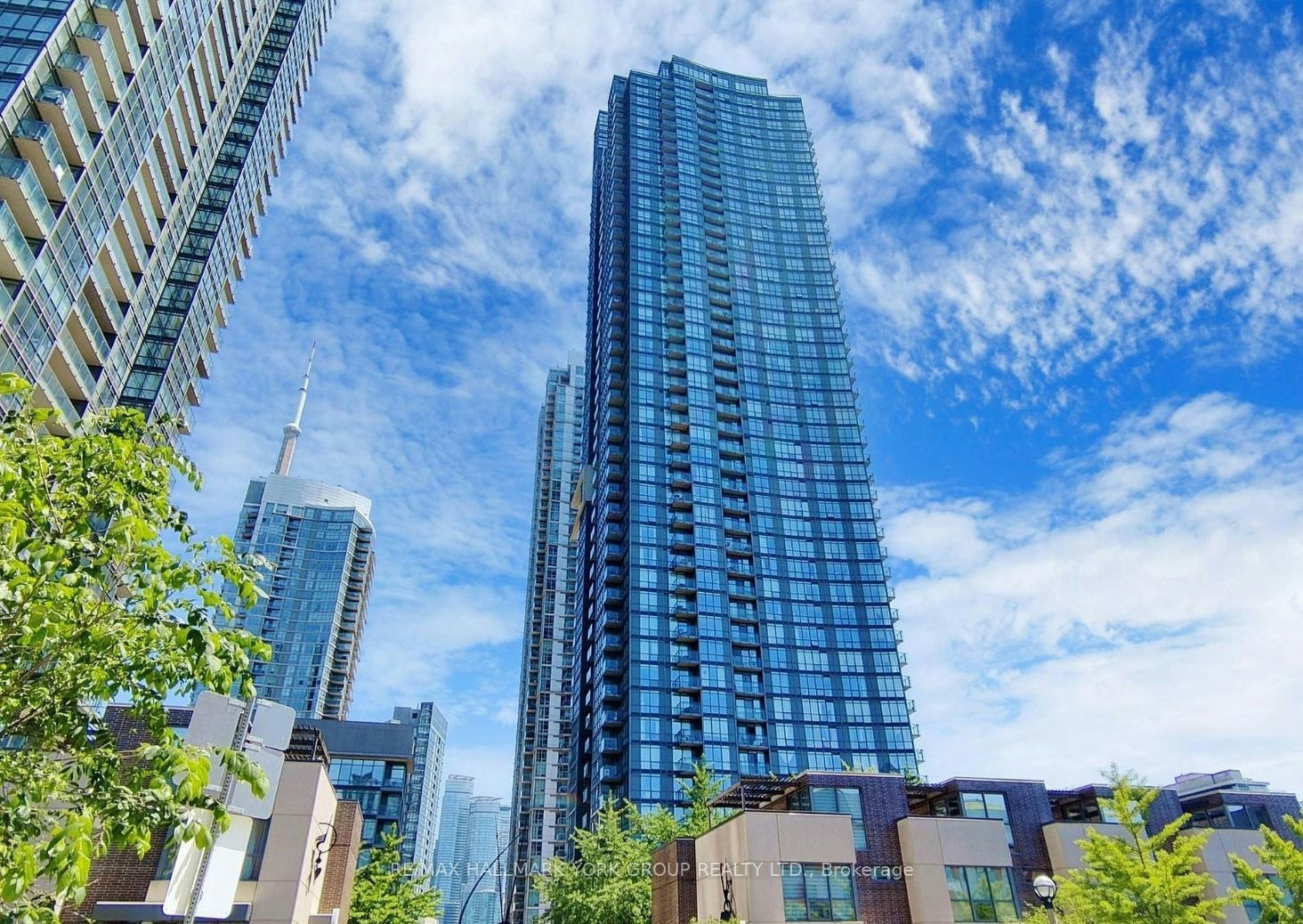 1709-11 Brunel Court, Toronto, ON, M5V 3Y3
