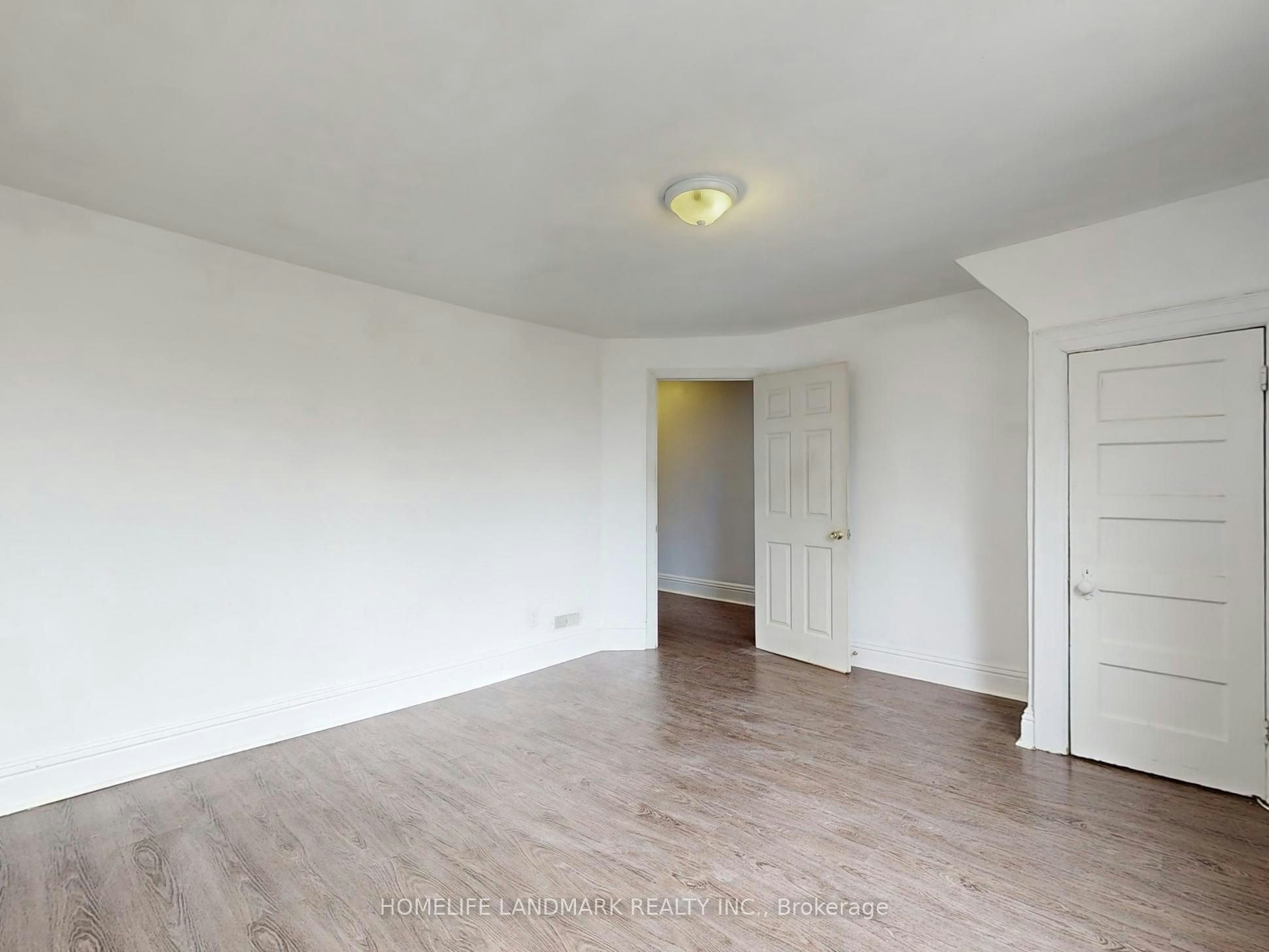 Upper-609 Ossington Avenue, Toronto, ON, M6G 3T6 - 4