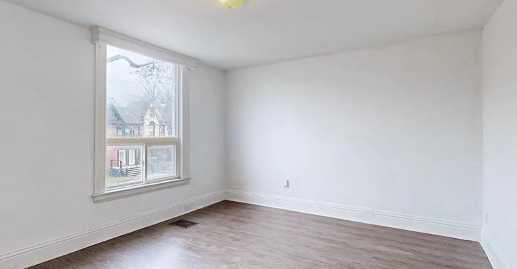 Upper-609 Ossington Avenue, Toronto, ON, M6G 3T6 - 3