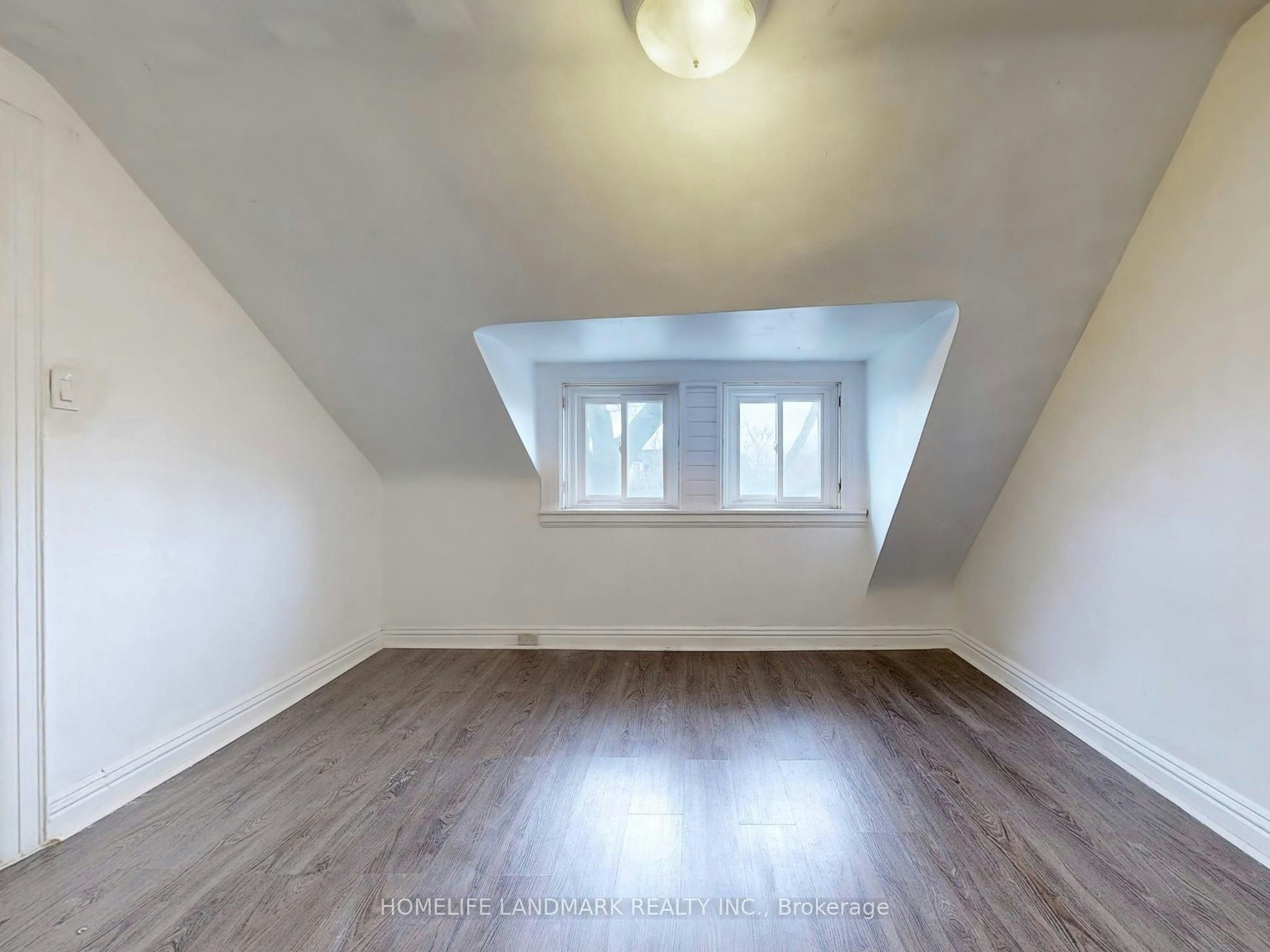 Upper-609 Ossington Avenue, Toronto, ON, M6G 3T6 - 11