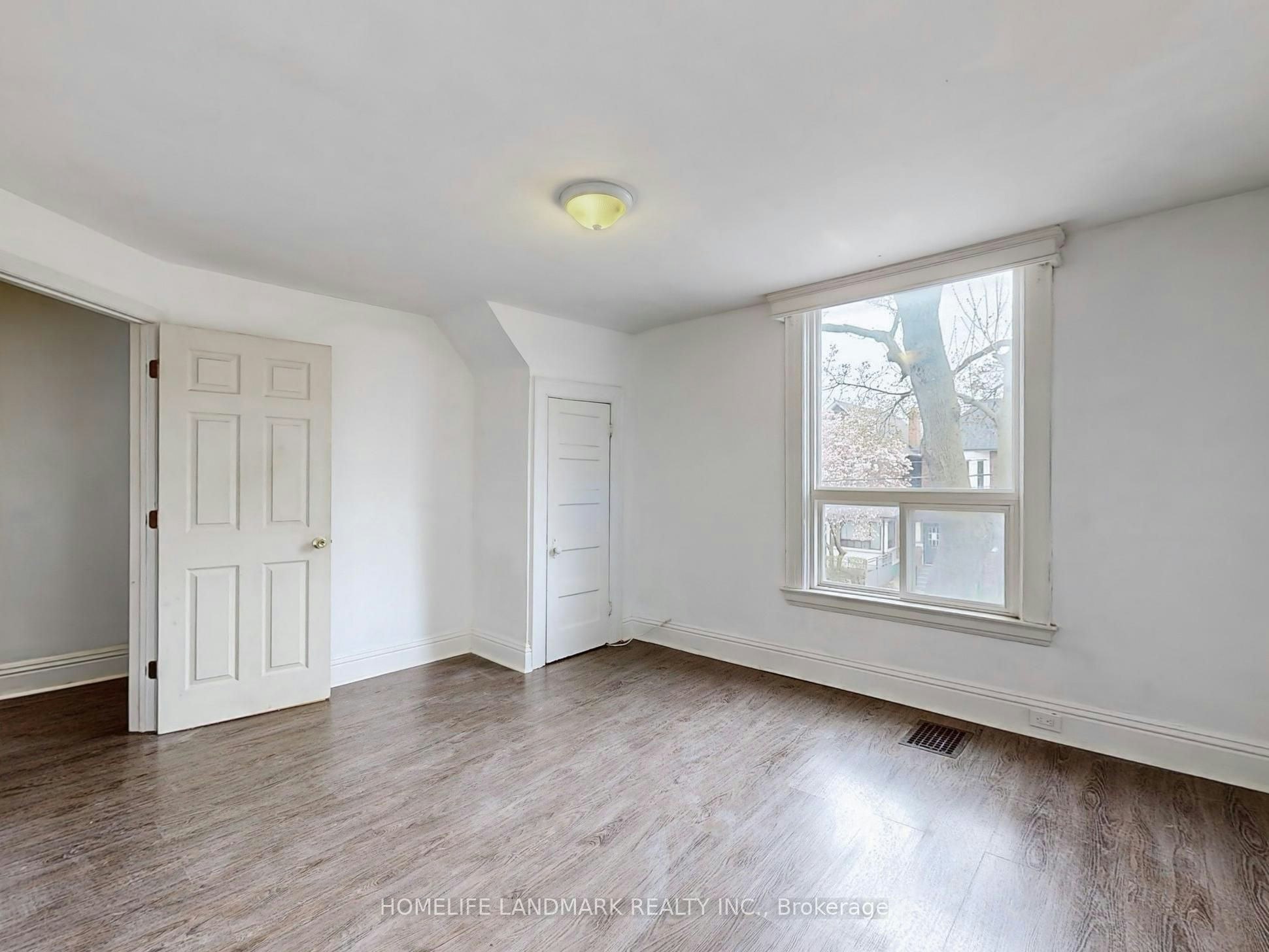 Upper-609 Ossington Avenue, Toronto, ON, M6G 3T6 - 2