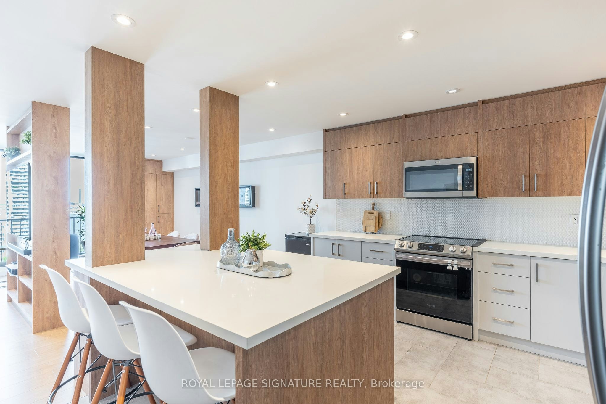 1806-33 Harbour Square, Toronto, ON, M5J 2G2 - 8