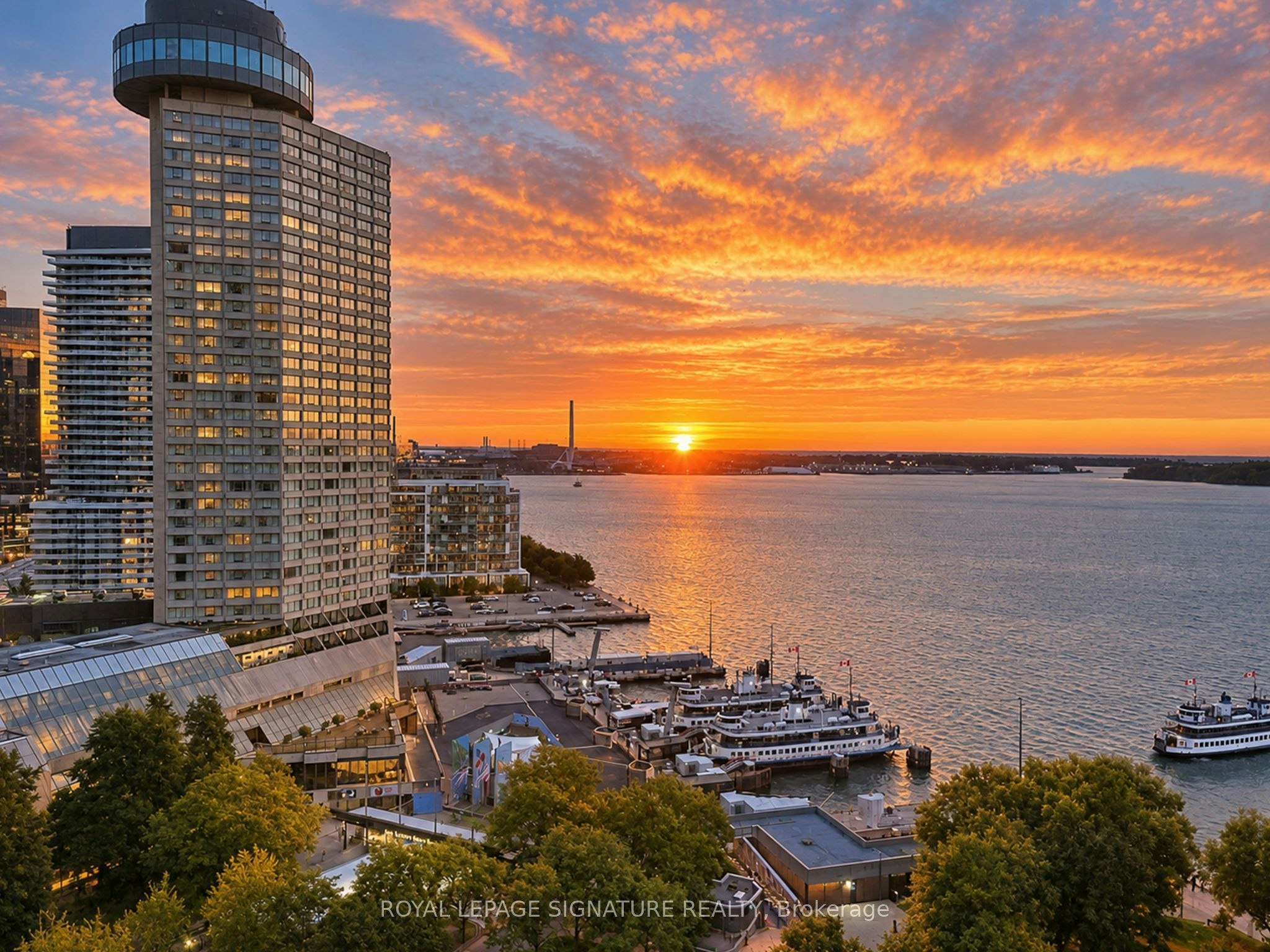 1806-33 Harbour Square, Toronto, ON, M5J 2G2