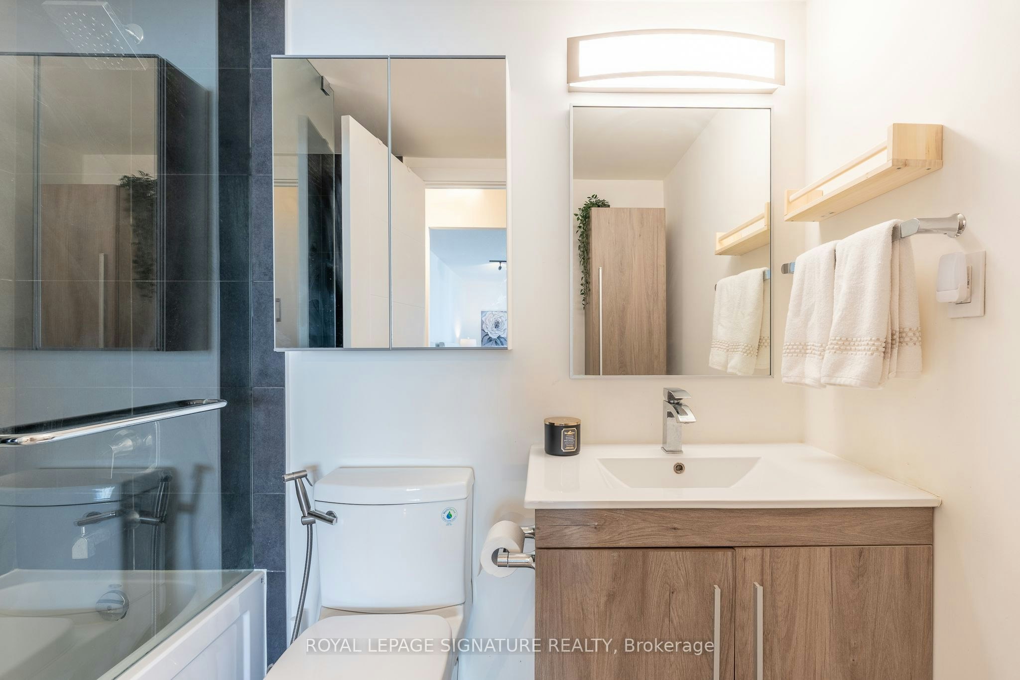 1806-33 Harbour Square, Toronto, ON, M5J 2G2 - 21
