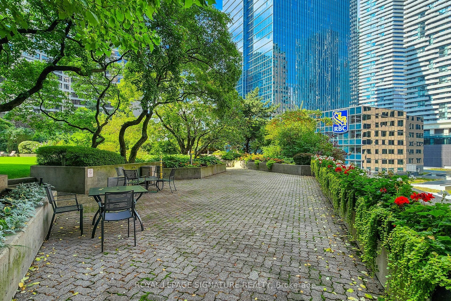 1806-33 Harbour Square, Toronto, ON, M5J 2G2 - 38