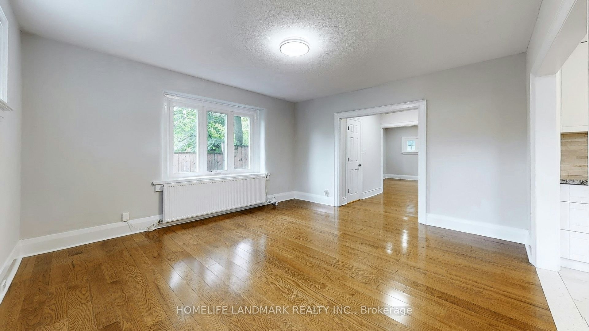 107 Lawrence Crescent, Toronto, ON, M4N 1N5 - 2