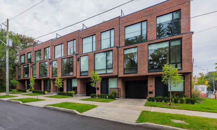 32 Evergreen Gardens