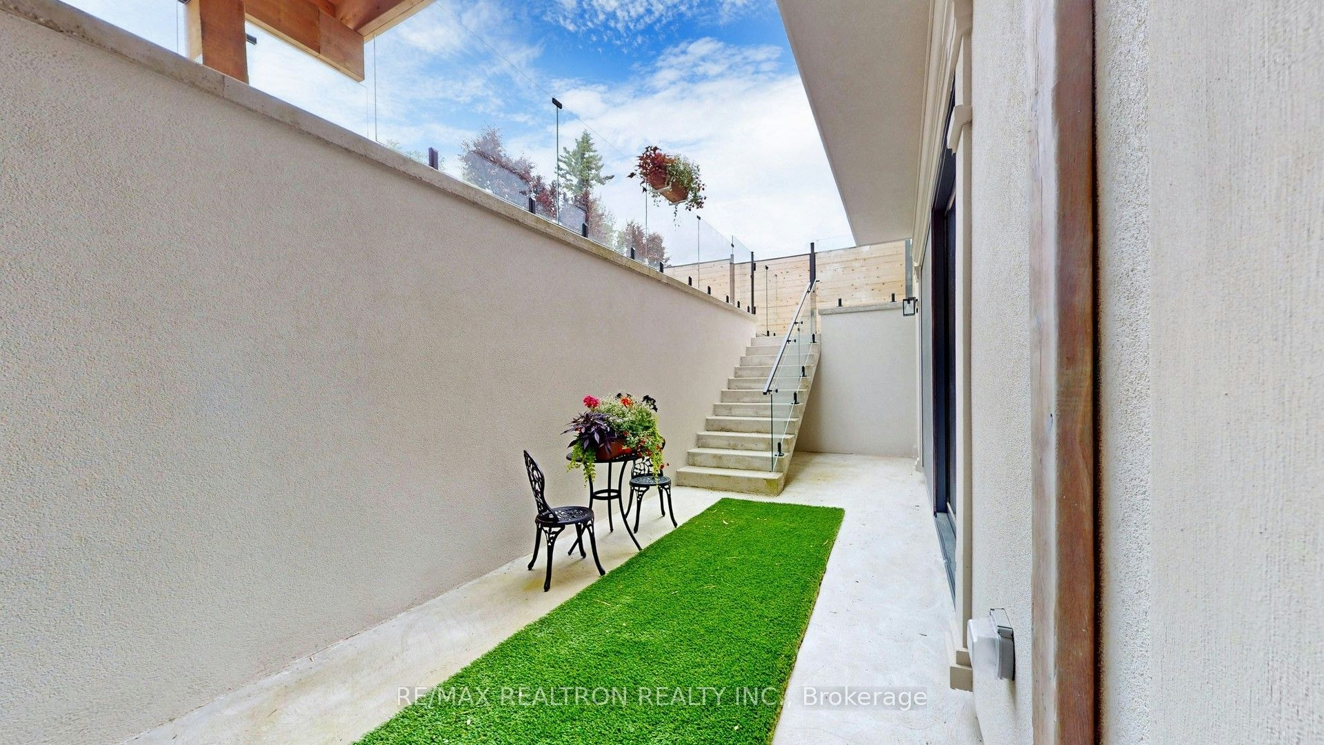 34 Morewood Crescent, Toronto, ON, M2K 1L7 - 32