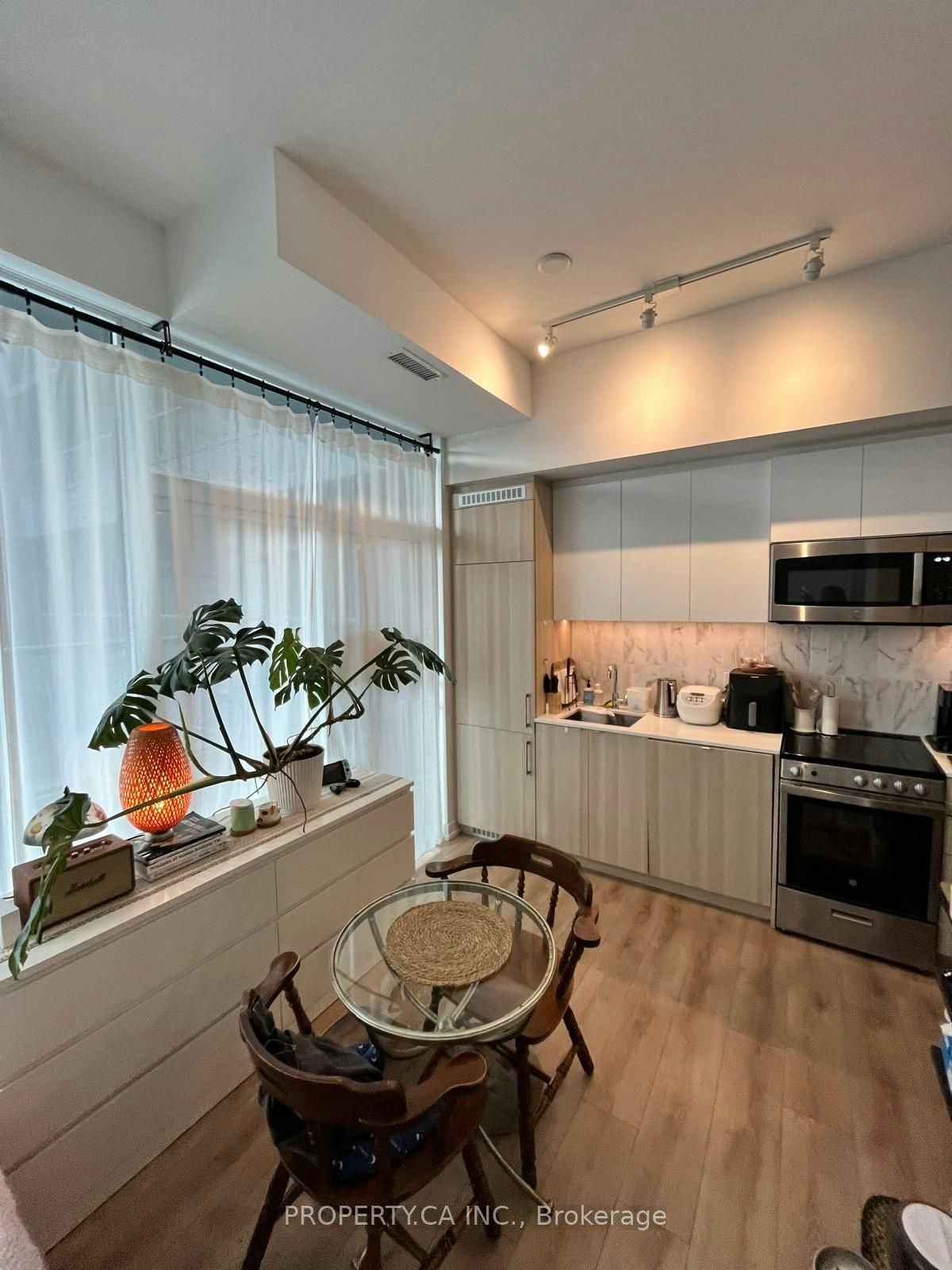 320-500 Dupont Street, Toronto, ON, M6G 0B8 - 10