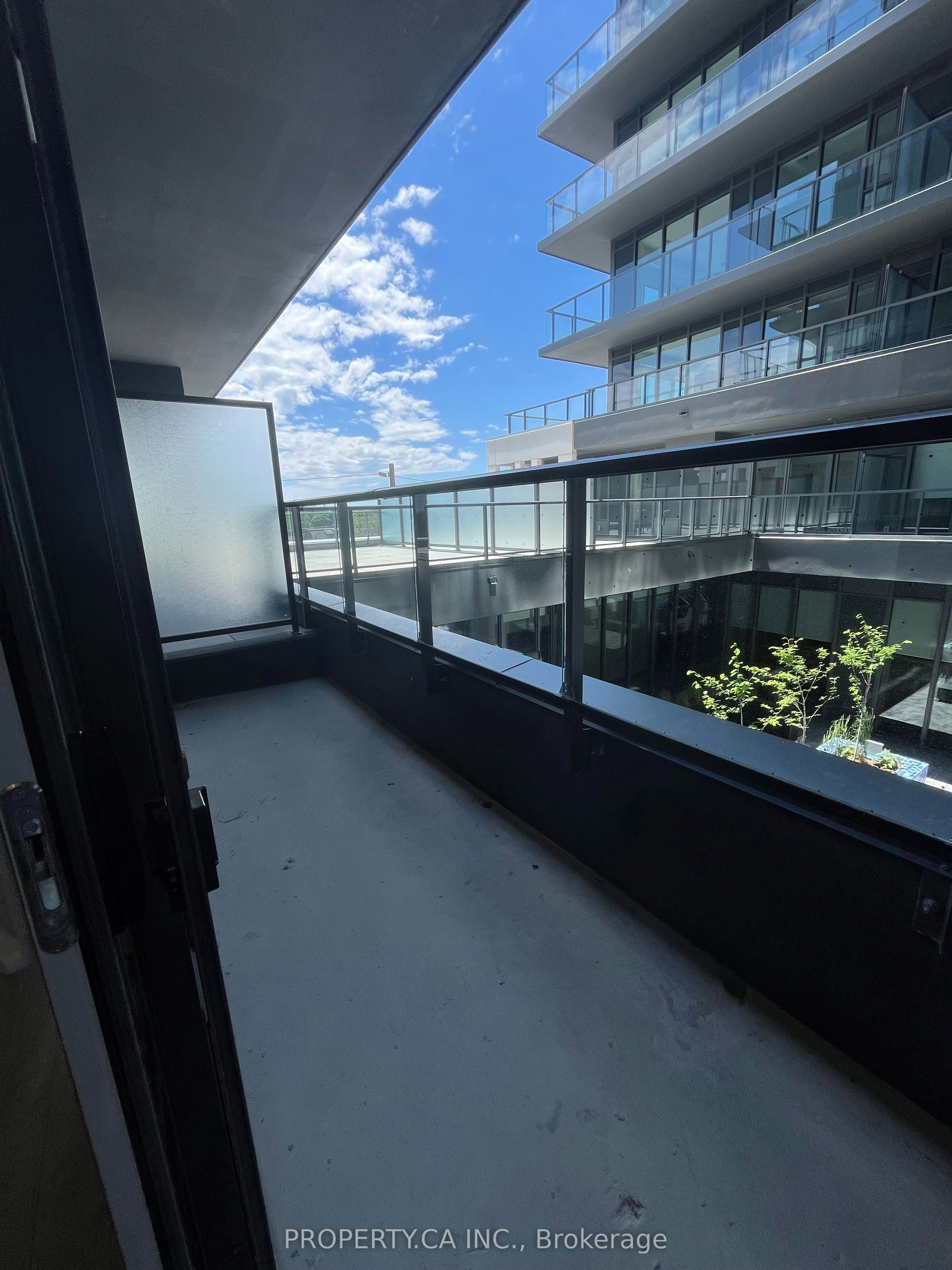 320-500 Dupont Street, Toronto, ON, M6G 0B8 - 12